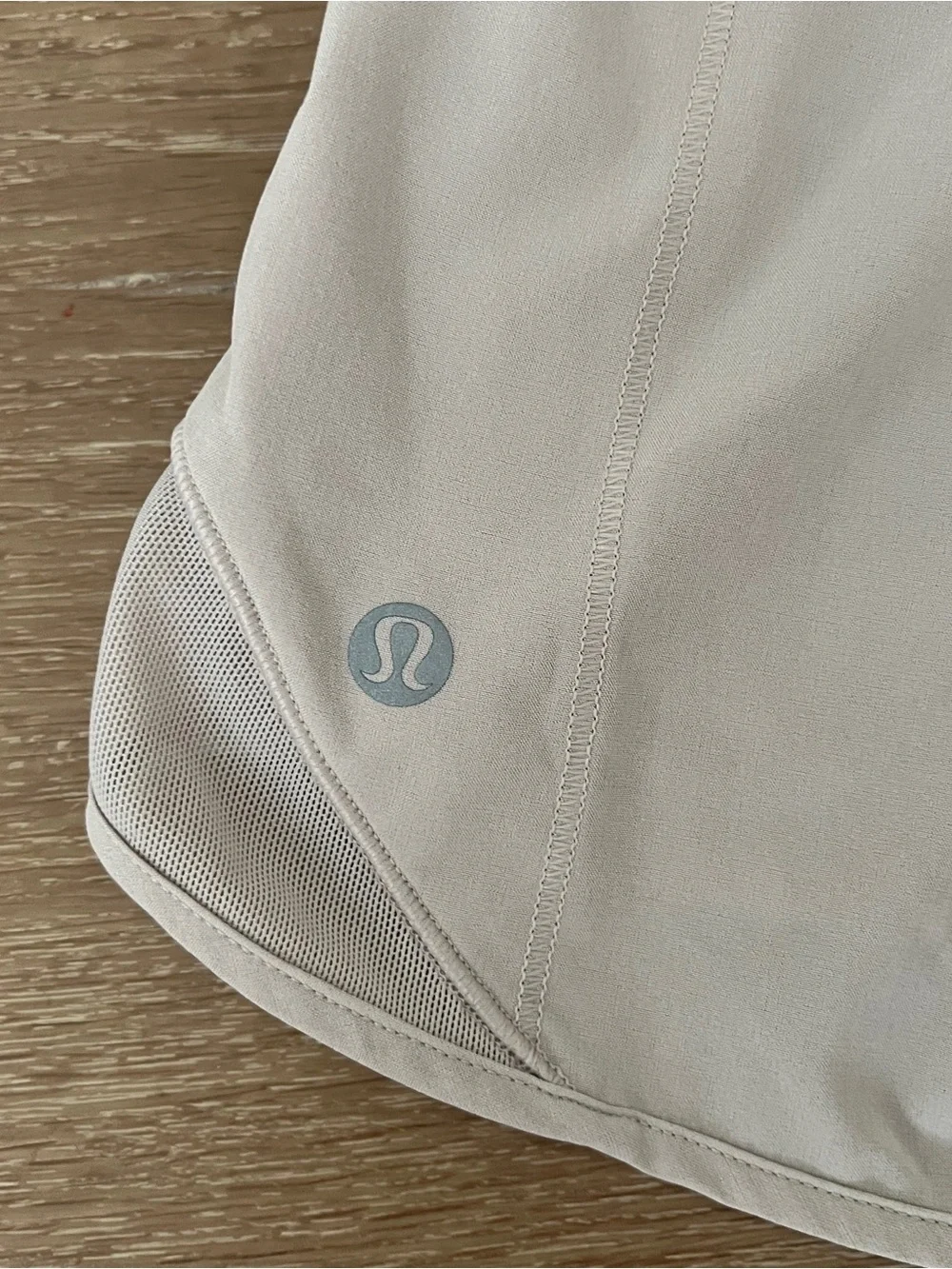 Lululemon Hotty Hot High-Rise Short 2.5
